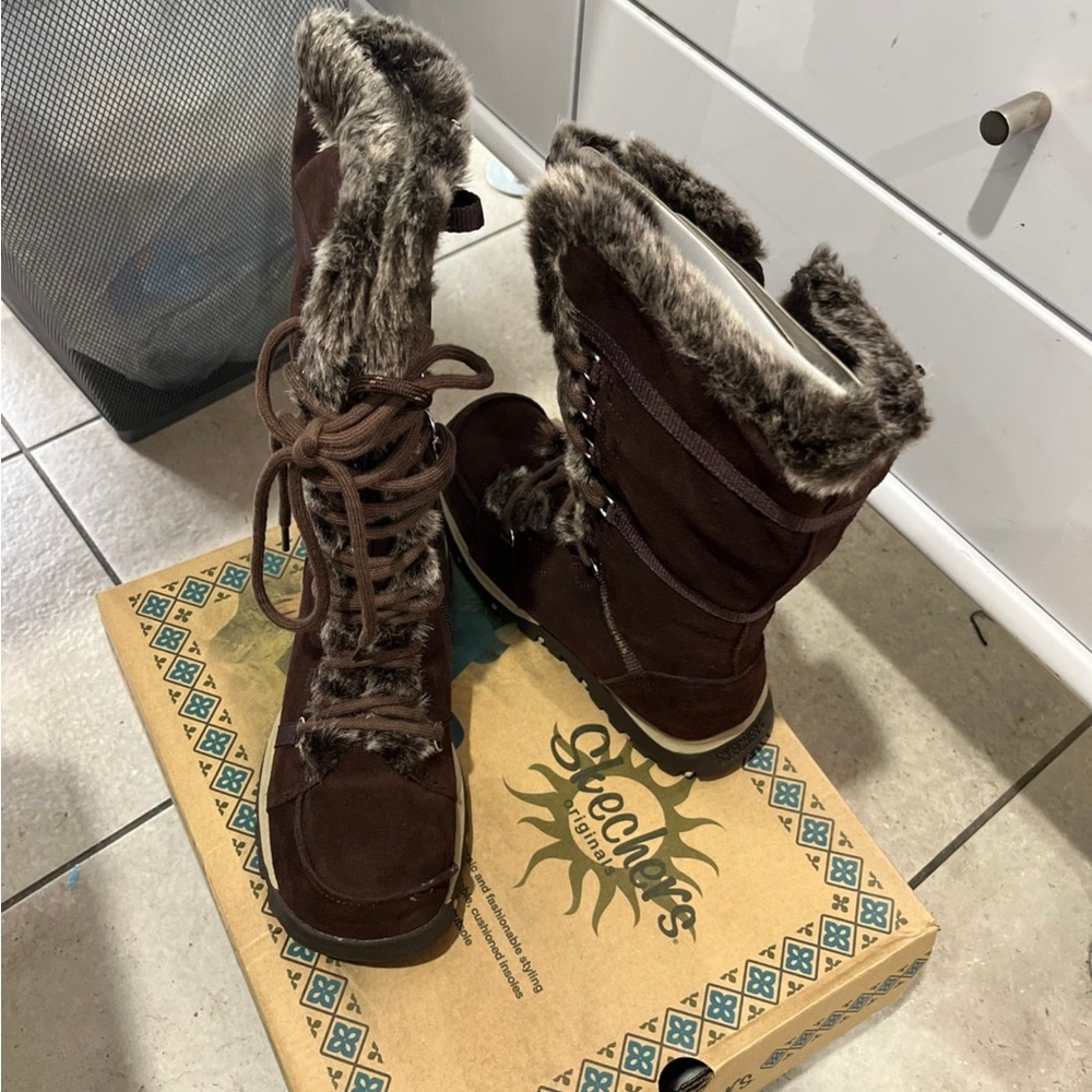Skechers Women's Grand Jams Unlimited Boot Moda Brown